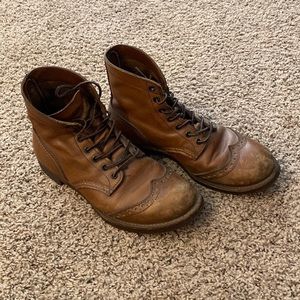 Redwing Heritage Iron Brogues work boots light brown size 7 1/2, d width